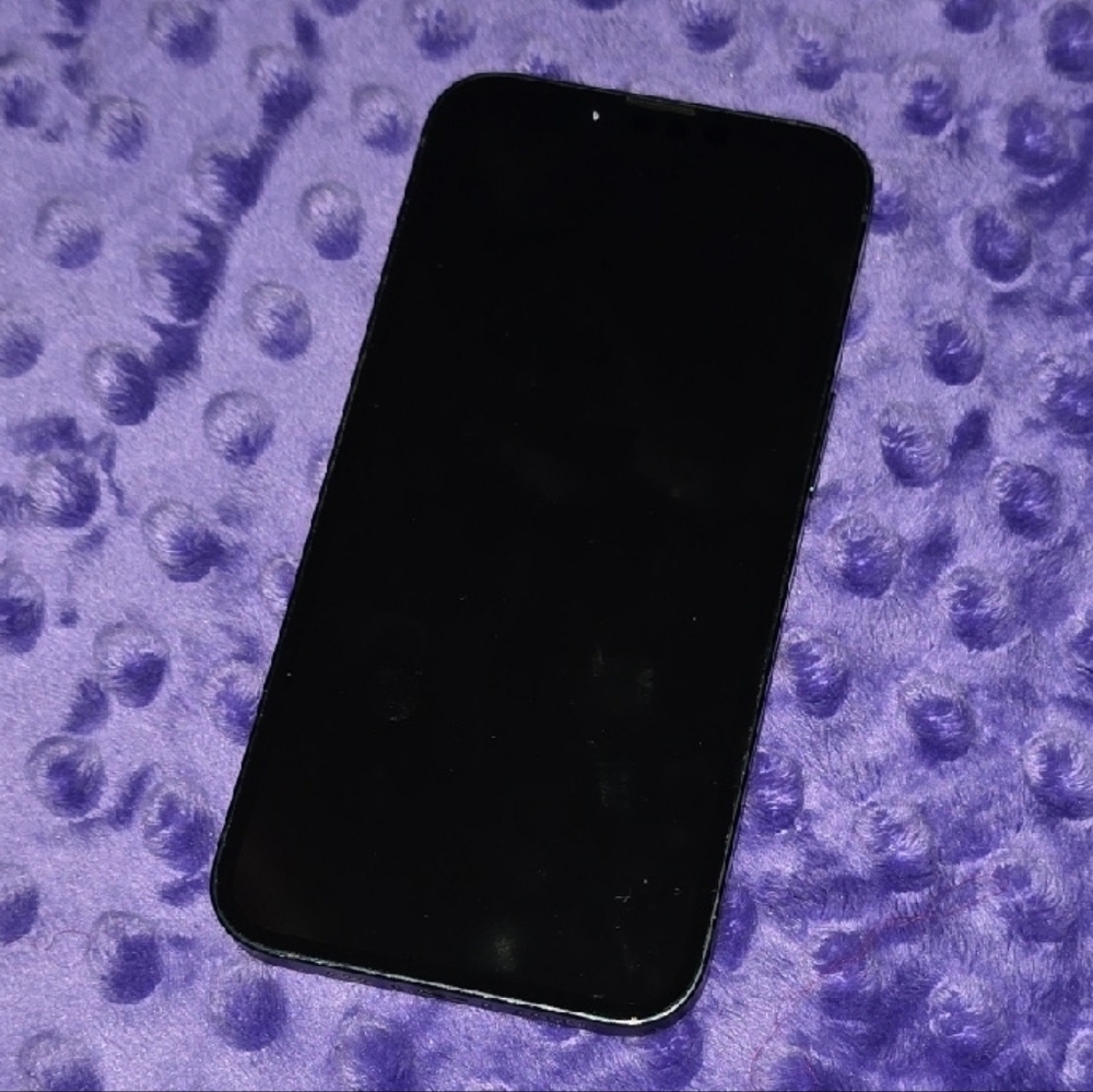 Apple iPhone 14 - Deep Blue Finish Dual-Camera - Picture 2 of 6